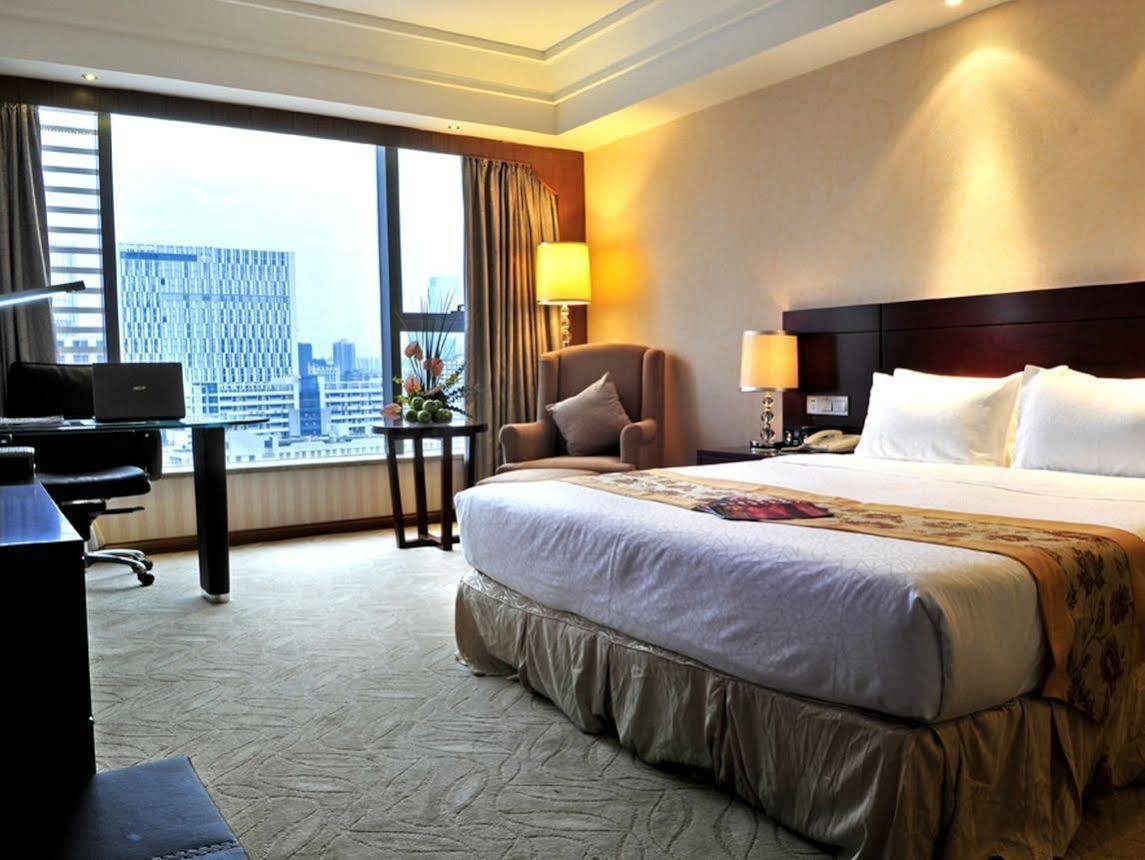 Vili International Hotel Гуанчжоу Экстерьер фото